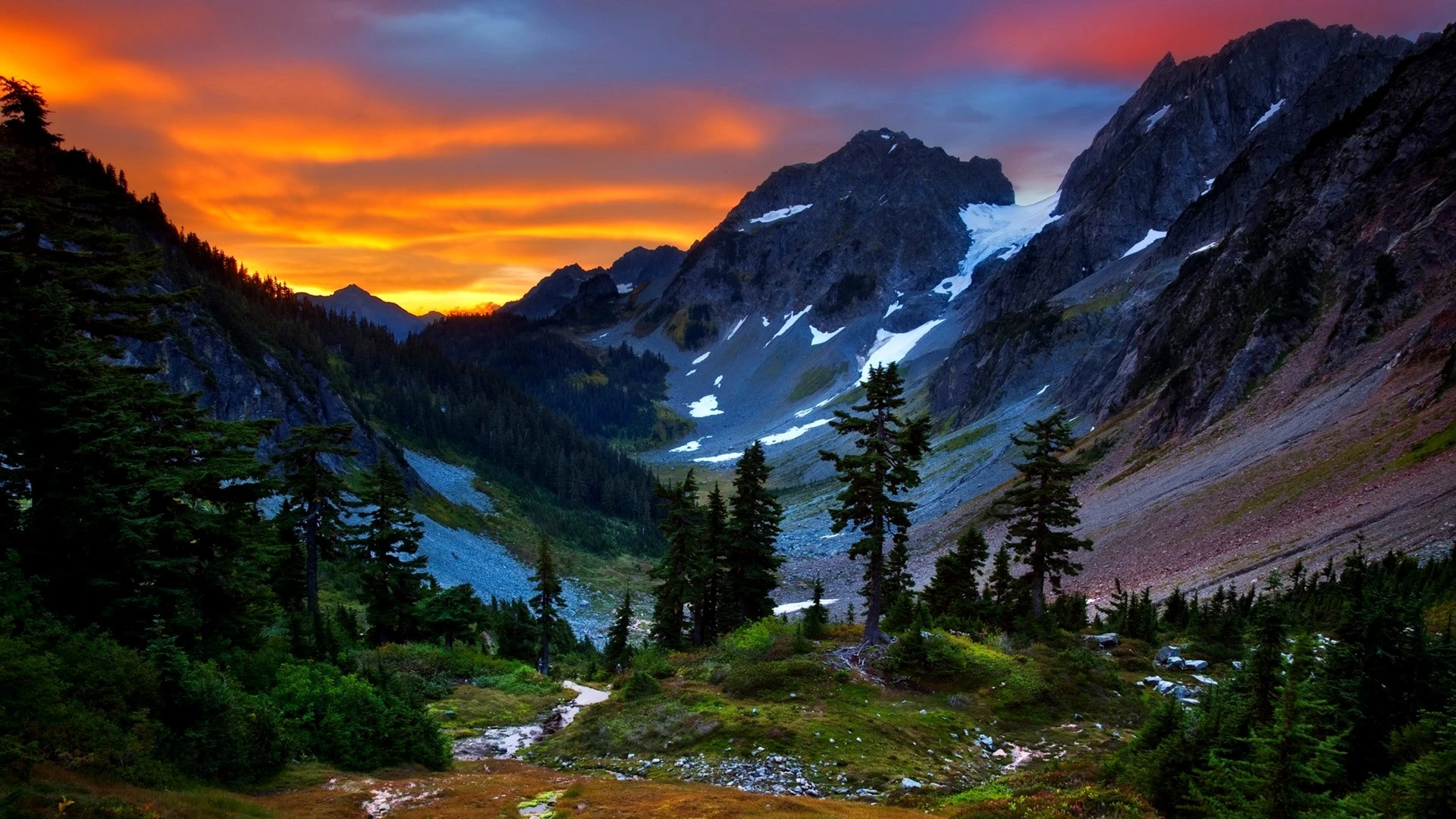 1171-mountain-desktop-background.webp