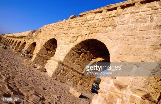 148891984-remains-of-ancient-roman-aqueduct-gettyimages.webp