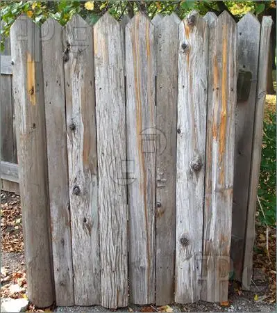 Rustic-Wooden-Gate-483331.webp